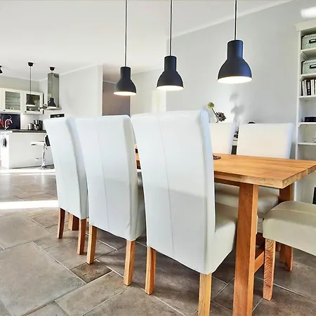 Holiday home 3 *